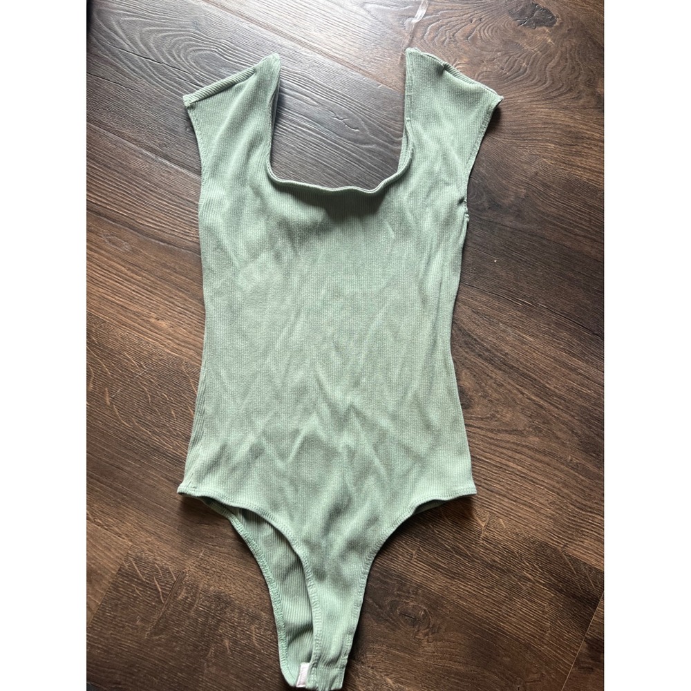 Hard Tail Ribbed Knit Bodysuit Sage Green Square Neck Cap Sleeve Womens Medium